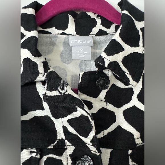 Chicos Animal Print Denim Jacket Size Small - Picture 5 of 7